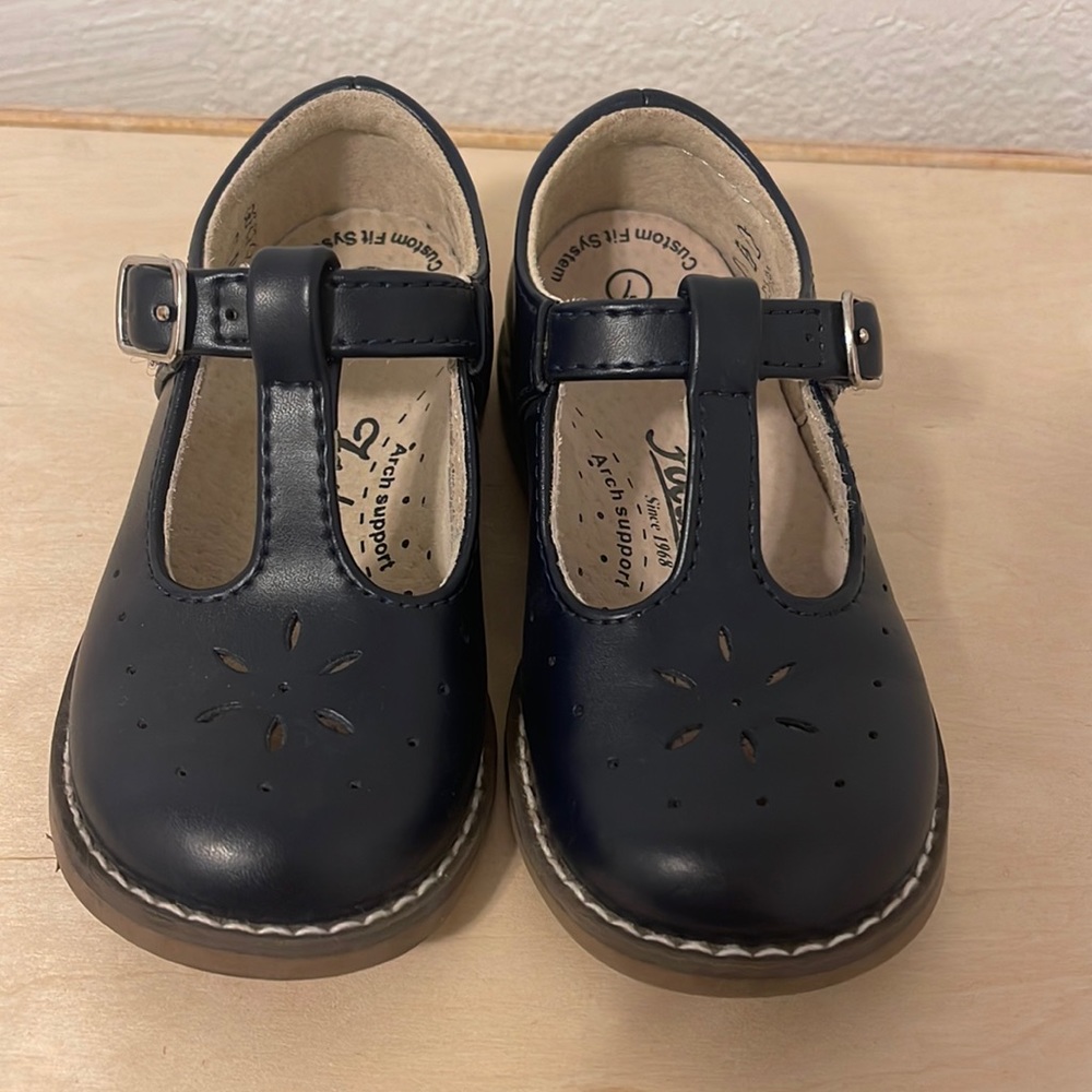 Footmates size 7